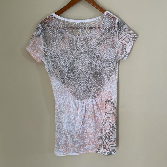 Adiktd T-Shirt with Lace Backing Size Medium - Picture 3 of 7